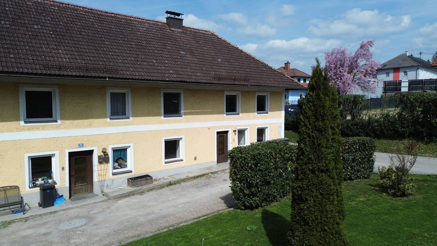 Ertragshaus Straßham, 14 WE, 877m²