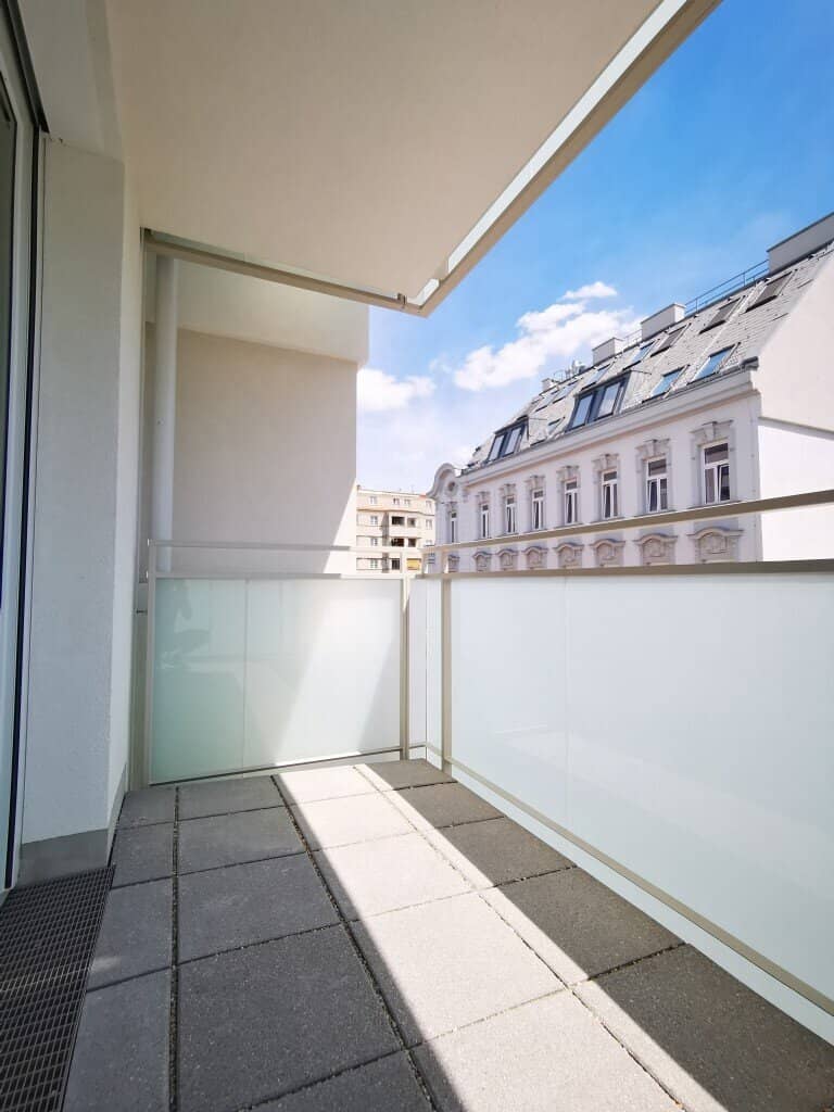 2 Balconies, AC, Garage Vienna 1210