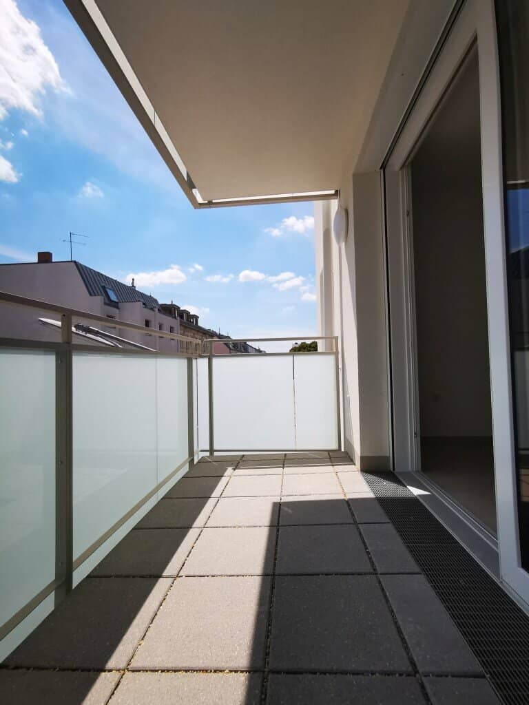2 Balconies, AC, Garage Vienna 1210