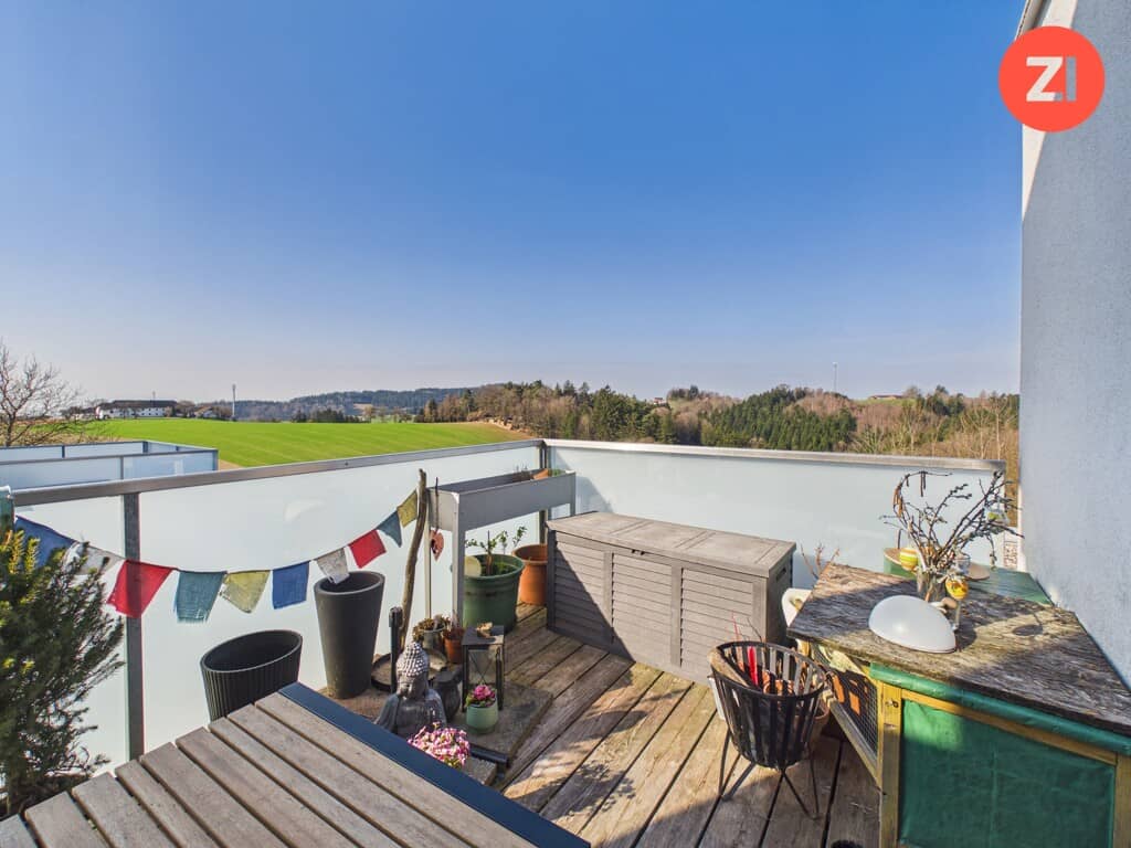 5-Zimmer-Wohnung mit Terrassen, Lichtenberg