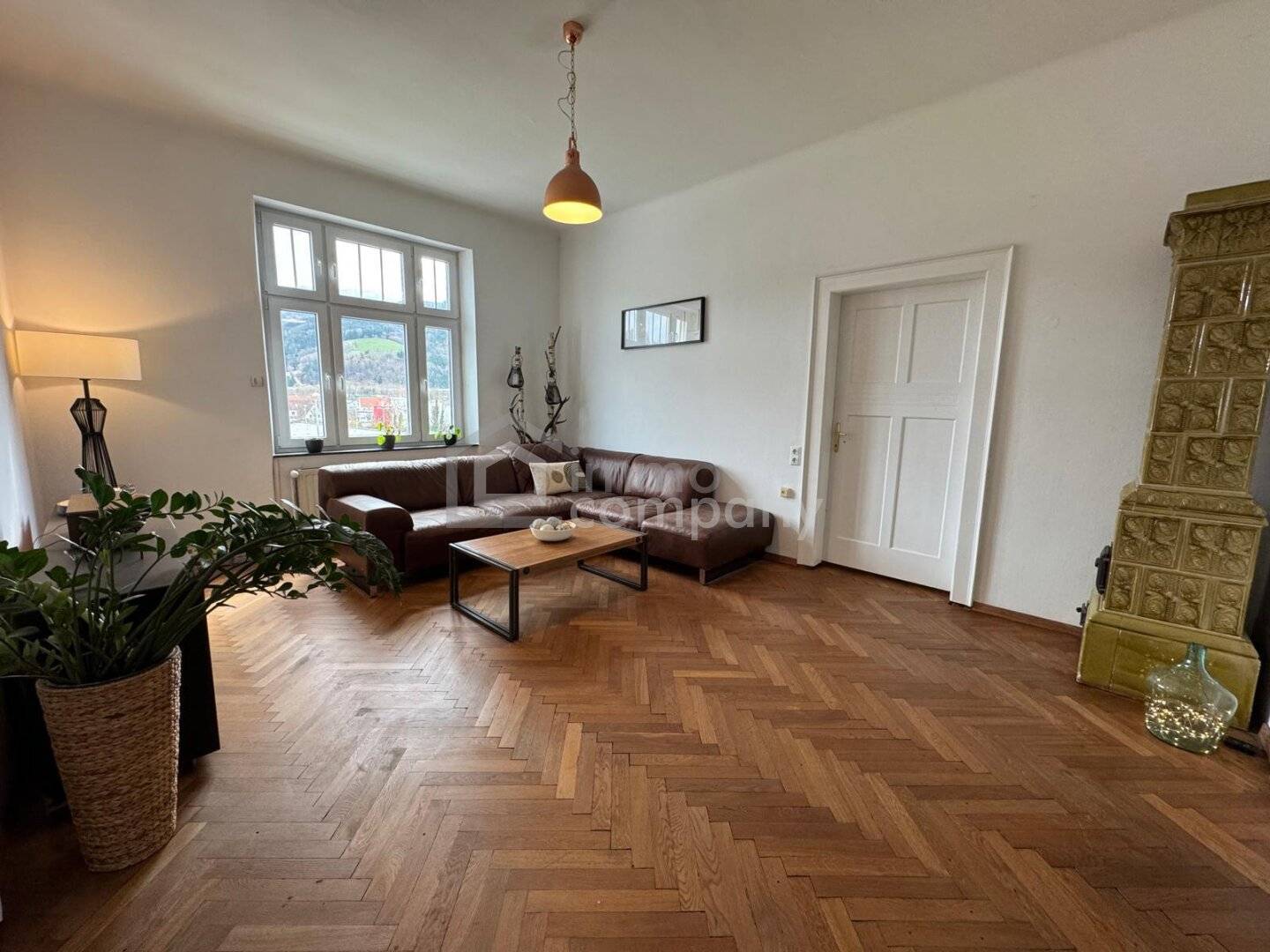 Altbauwohnung zwei Eingänge Westbalkon
