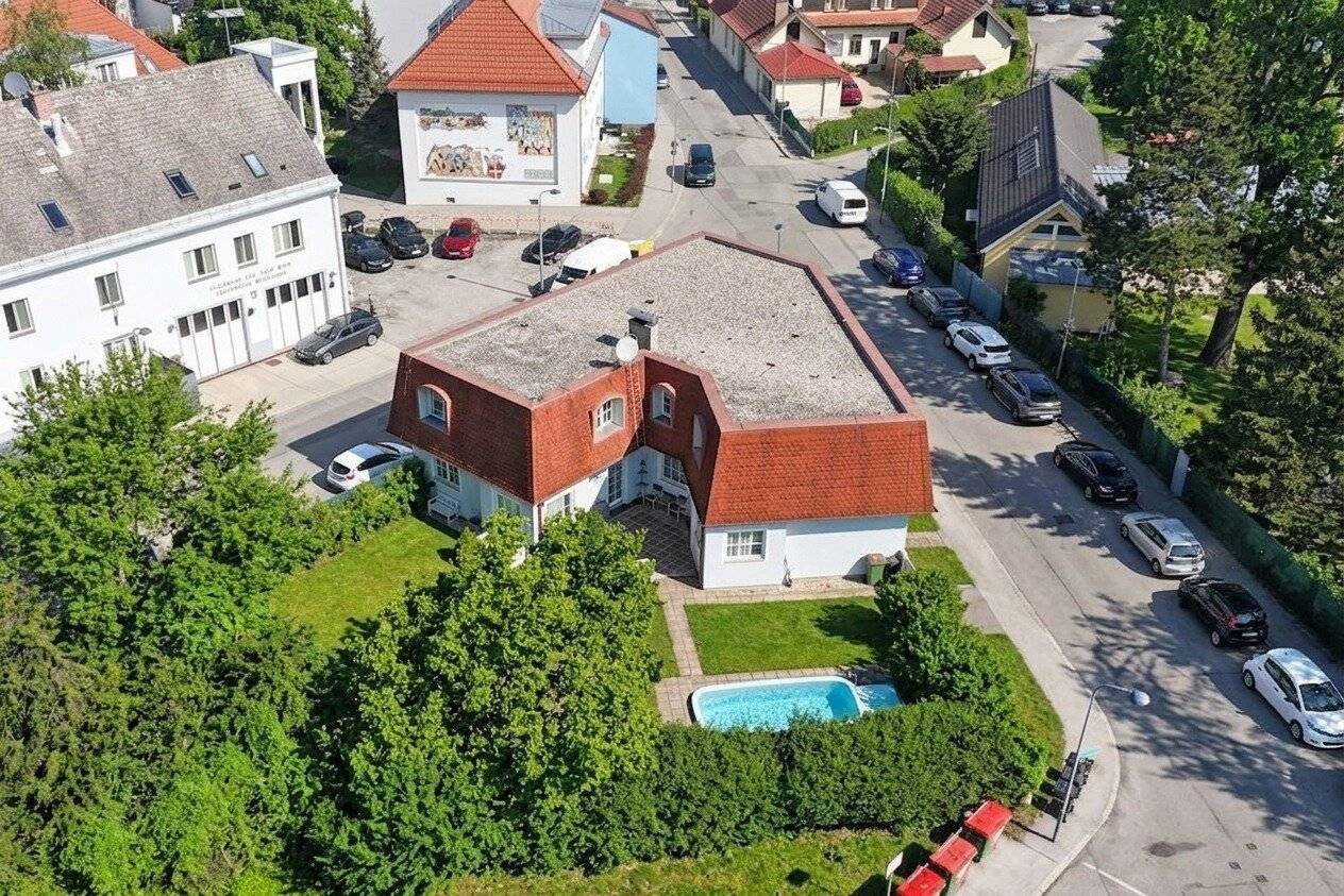 Zweifamilienhaus mit Garten, Wien 1140