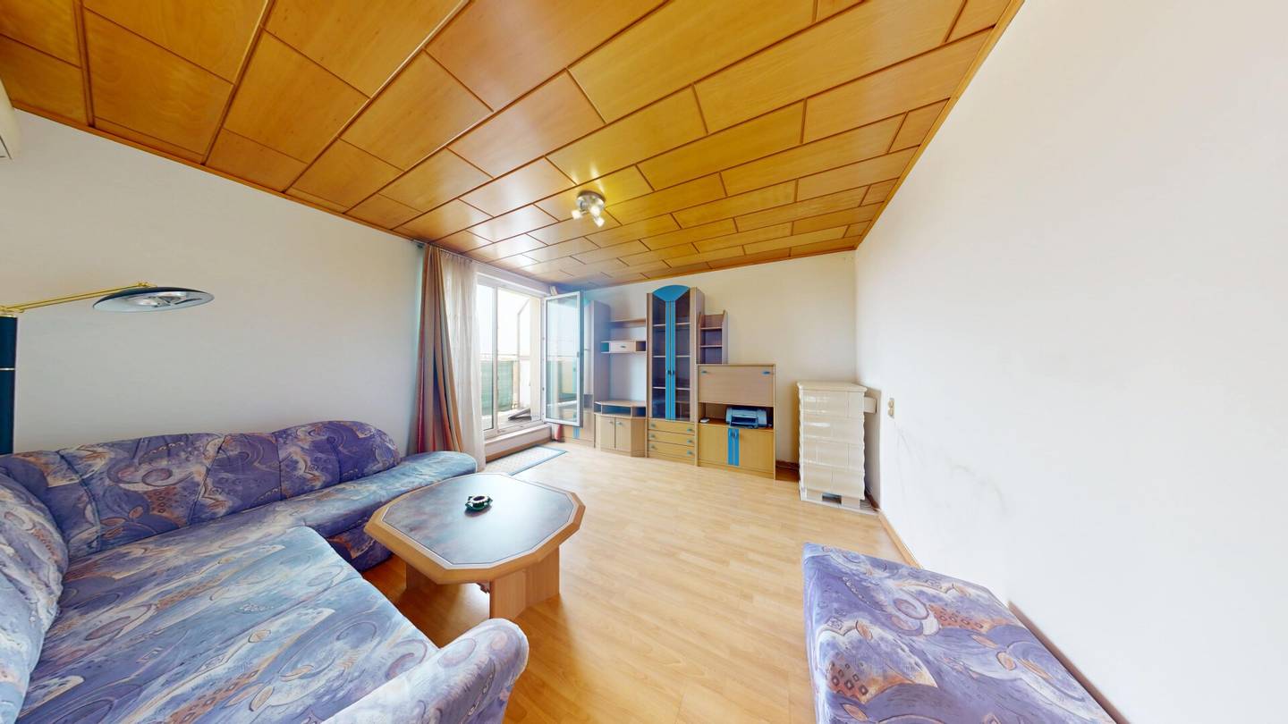 Top floor apartment with roof terrace and distant view