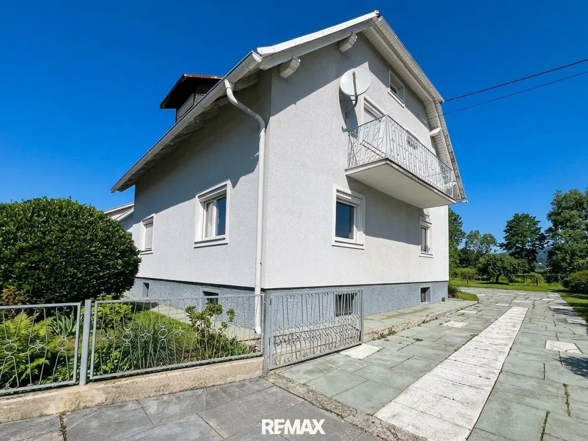 Single-Family Home with Potential in Wolfsberg