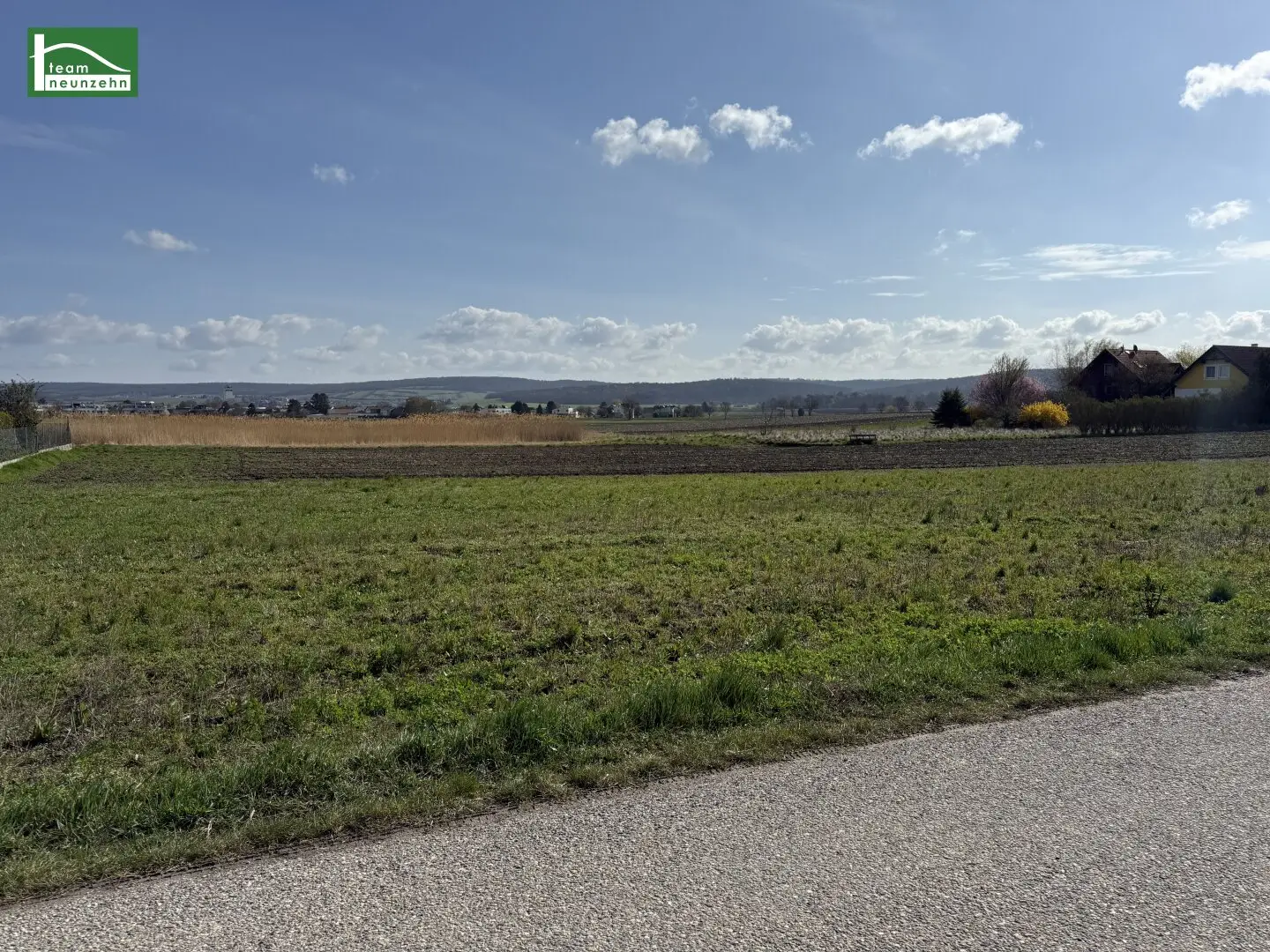 Modern semi-detached house in Tresdorf, 5 rooms, garden, terrace, first occupancy, 549.000 €