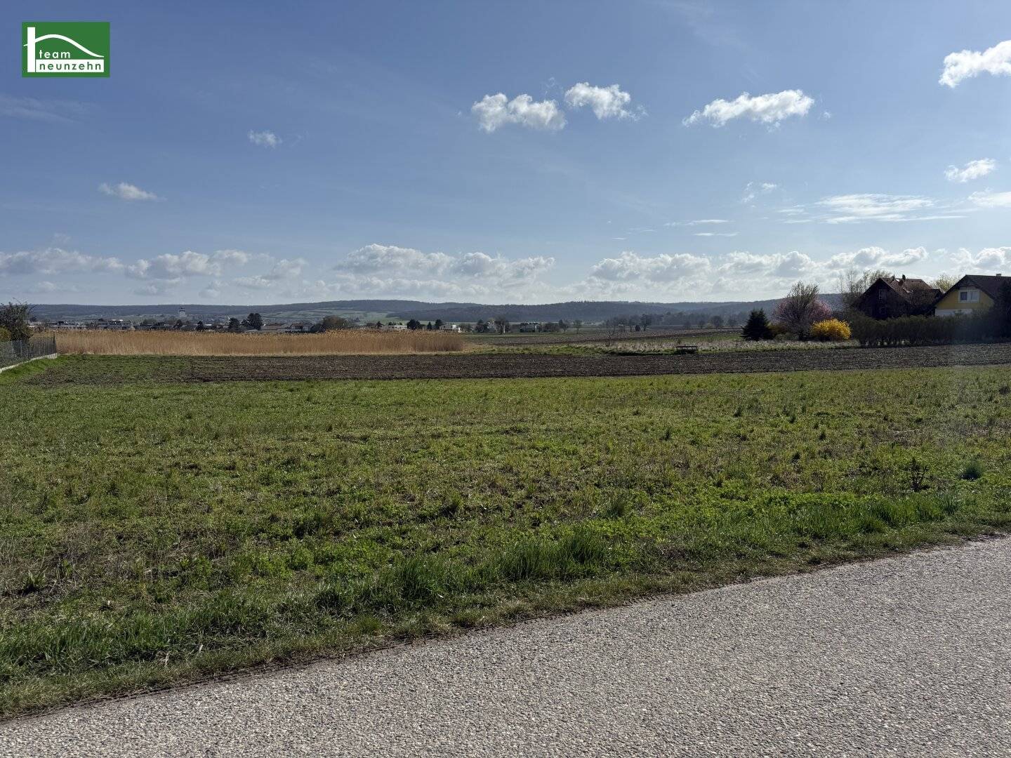 Modern single-family house in quiet location, high-quality new build in Tresdorf