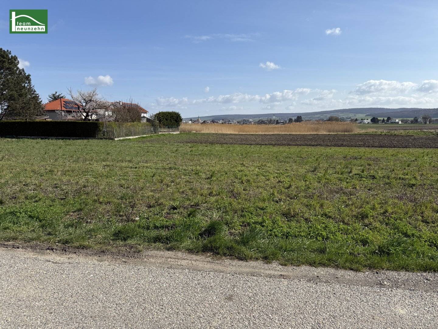 Modern single-family house in quiet location, high-quality new build in Tresdorf