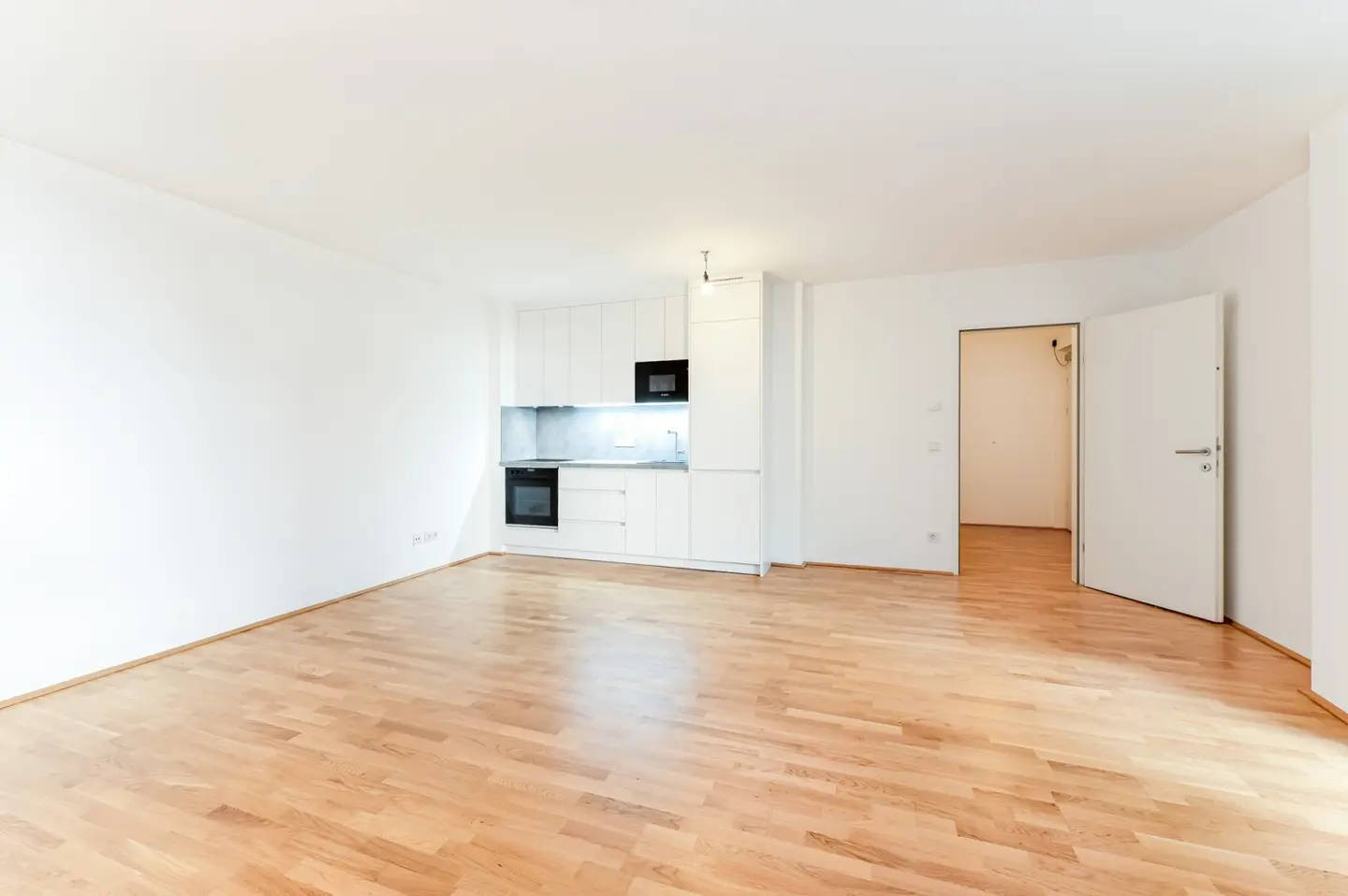 Quiet office for rent in prime location