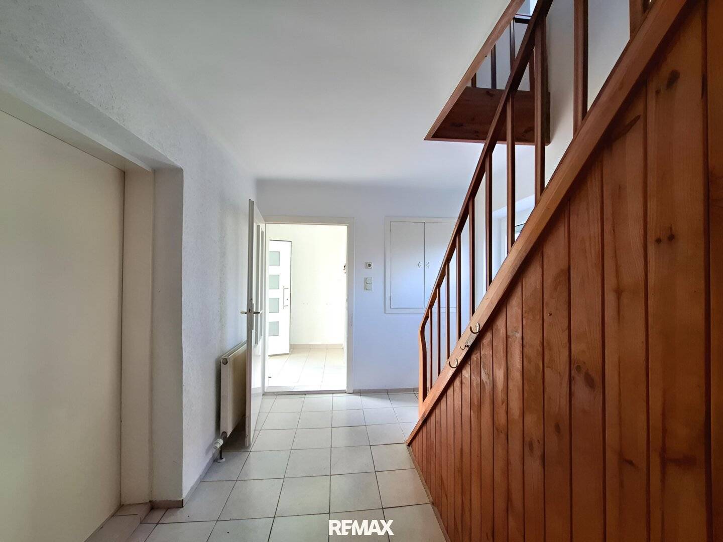 Single Family Home with Pool in Schalchen