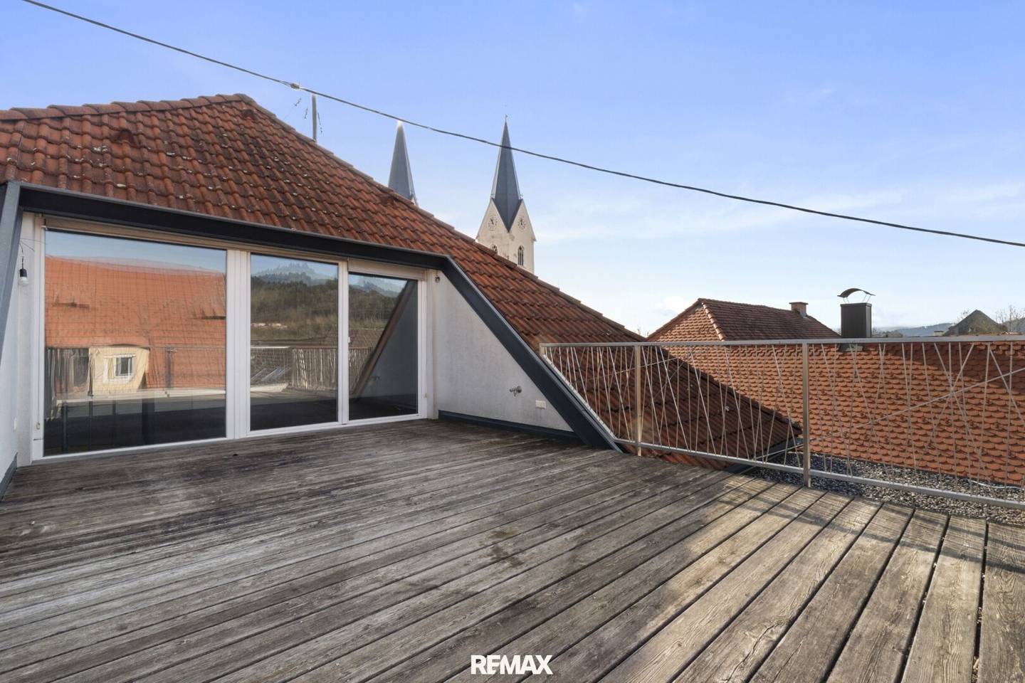 Apartment with roof terrace in central location