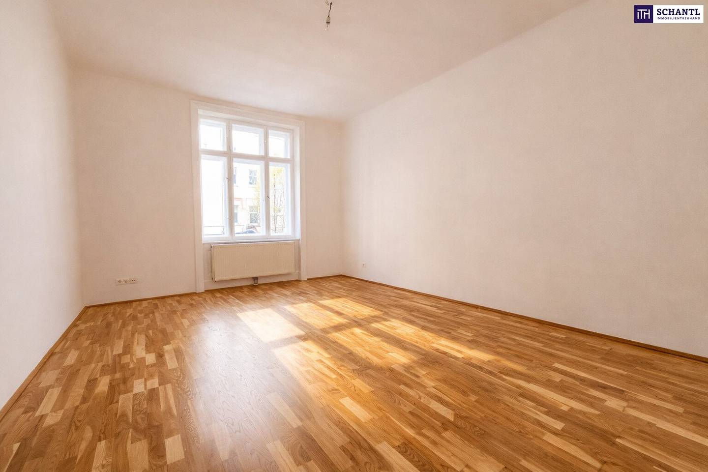 Denkmalgeschützte Altbauwohnung Helle Wohnküche