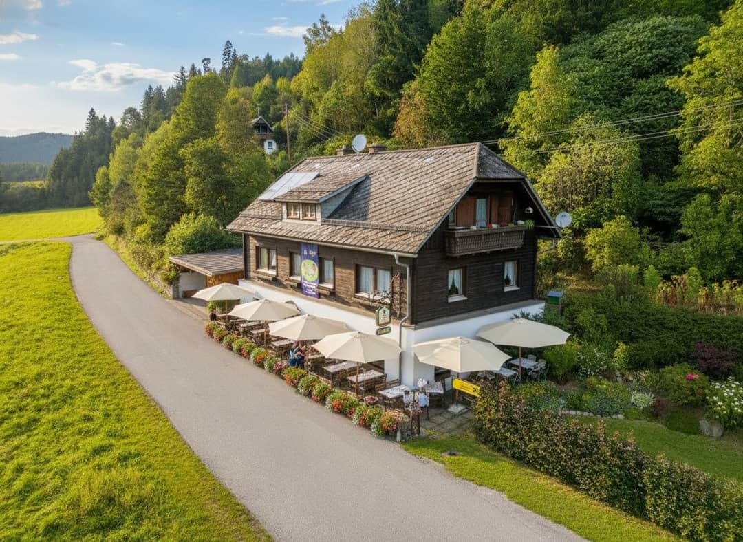 Inn with apartments in St. Georgen