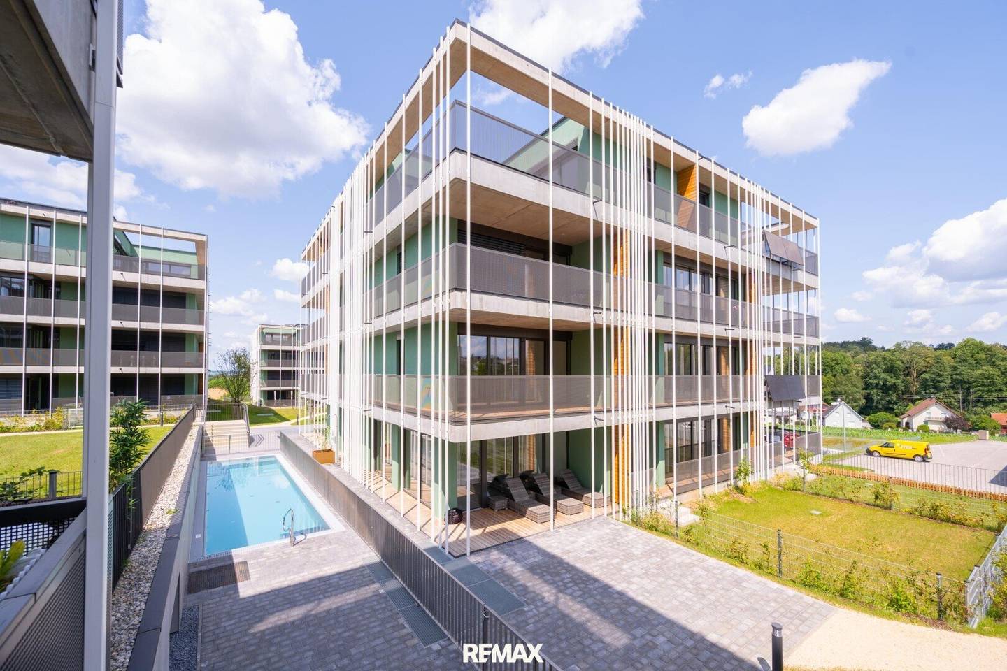 New Build Apartment With Private Pool And Spa