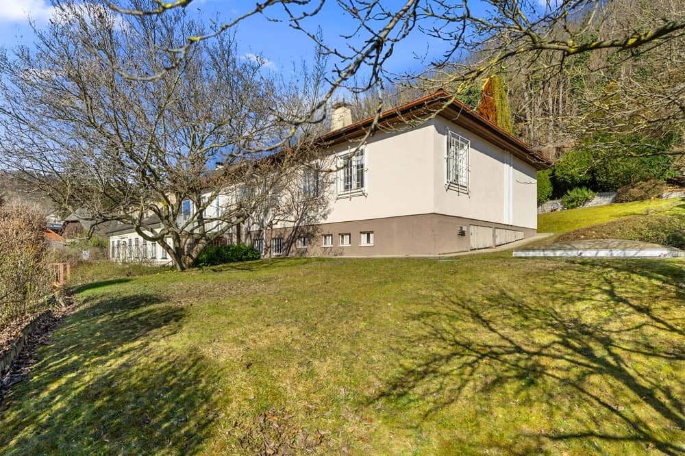 Bungalow with Potential in Döbling