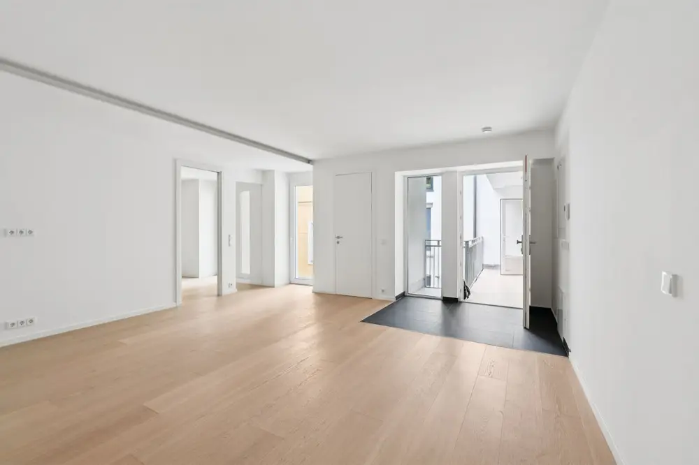 Apartment near Naschmarkt bright open living