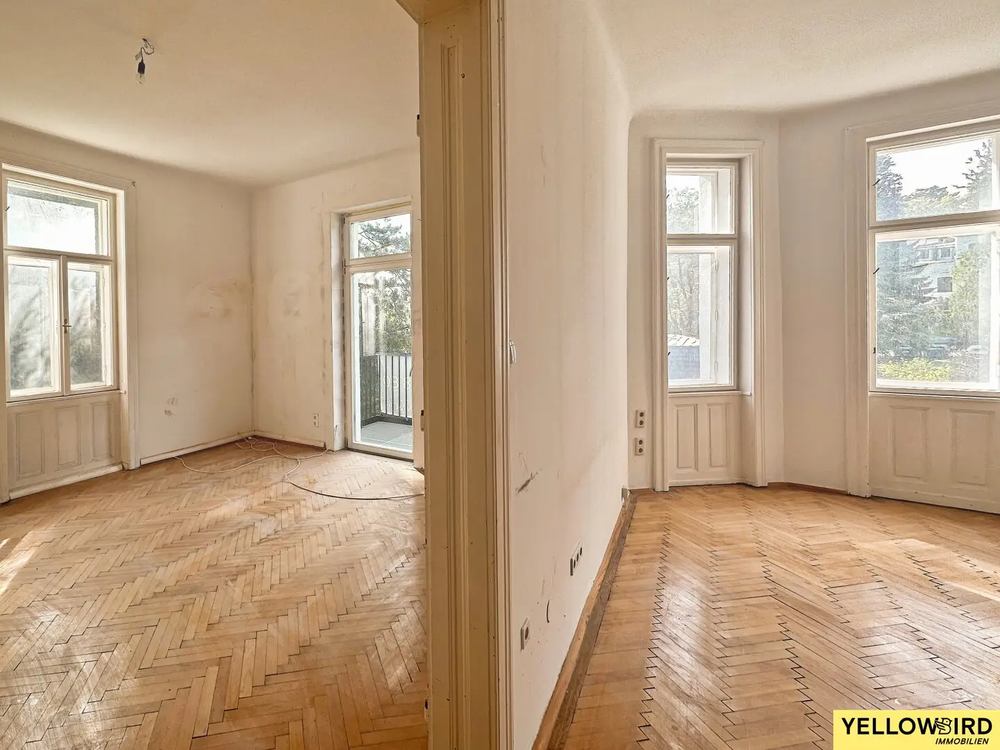 Altbauwohnung mit Eigengarten und zwei Balkonen