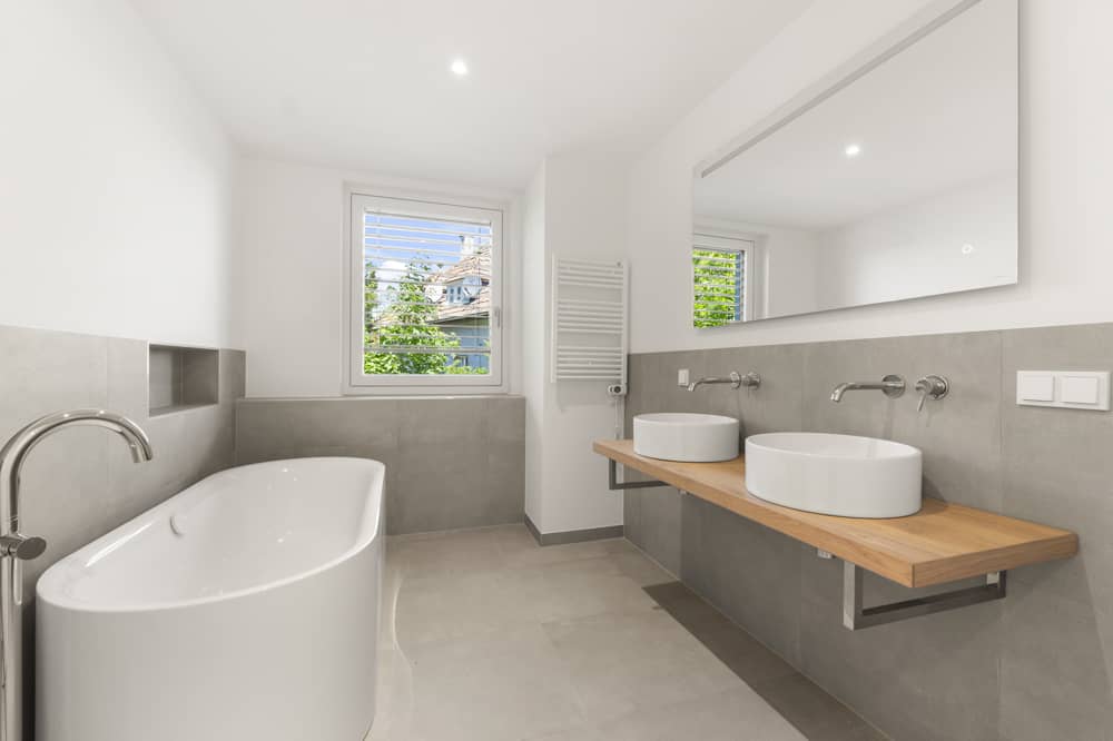 Dachgeschosswohnung mit privatem Dachterrassenpool