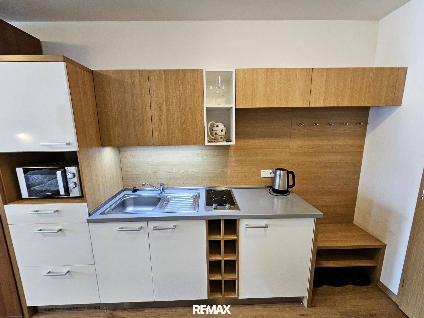 Furnished apartment with balcony and parking