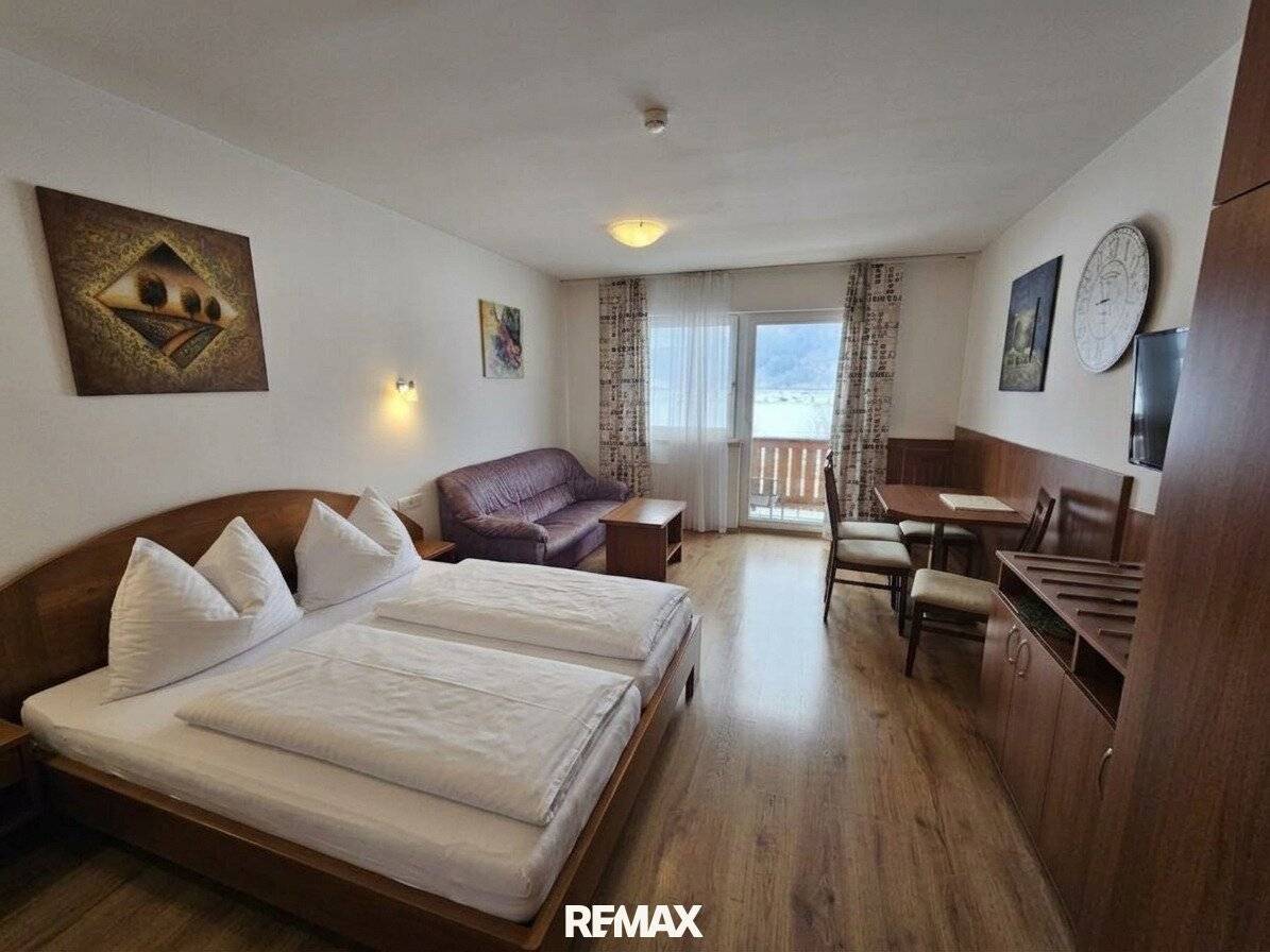 Furnished apartment with balcony and parking