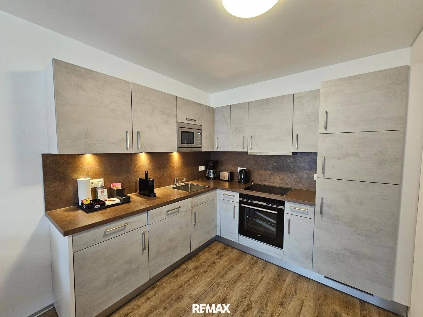 Apartment with balcony mountain view and heated pool