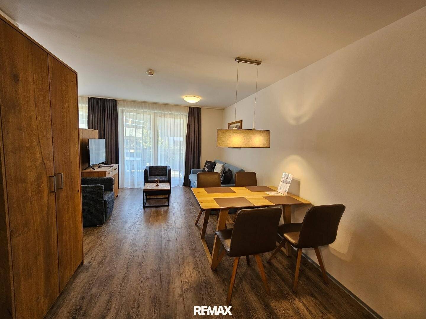 Apartment with balcony mountain view and heated pool