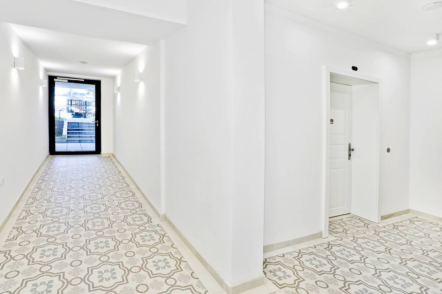 Erdgeschosswohnung Erstbezug in ruhiger Sackgasse nahe Lainzer Tiergarten