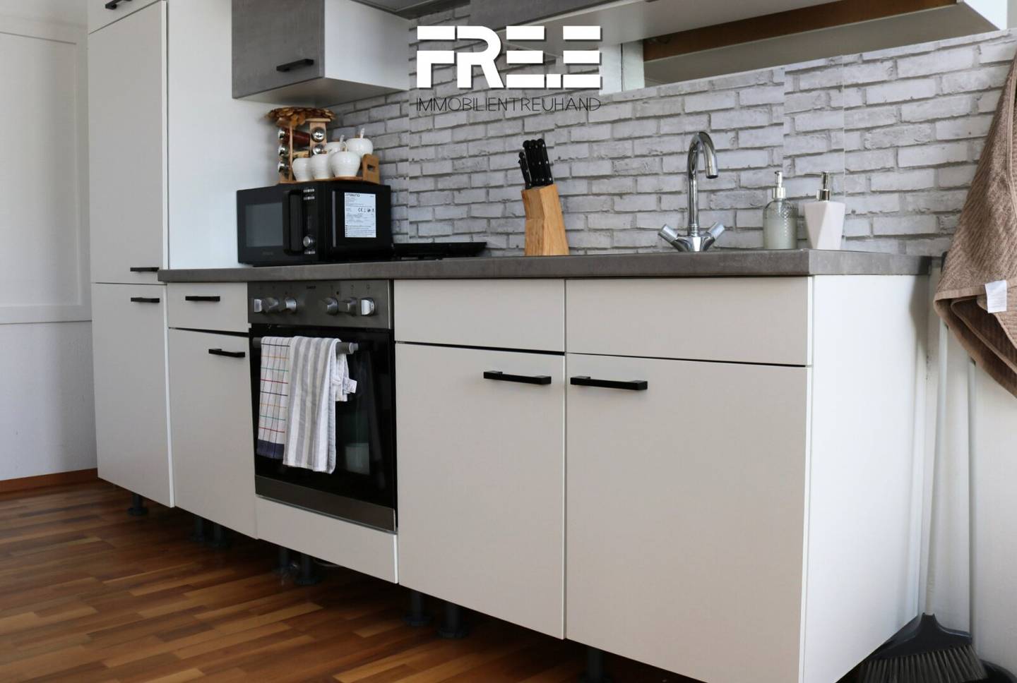 Wohnung Großer flexibler Grundriss Zentrallage