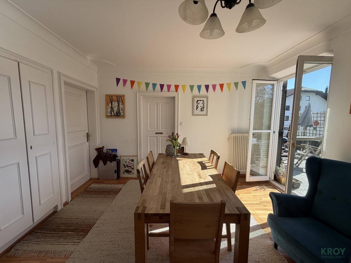 Apartment in a quiet location with a large southwest terrace