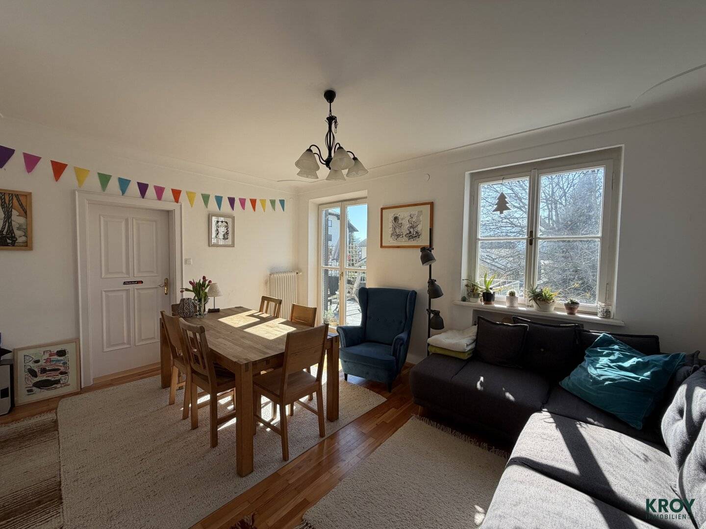 Apartment in a quiet location with a large southwest terrace