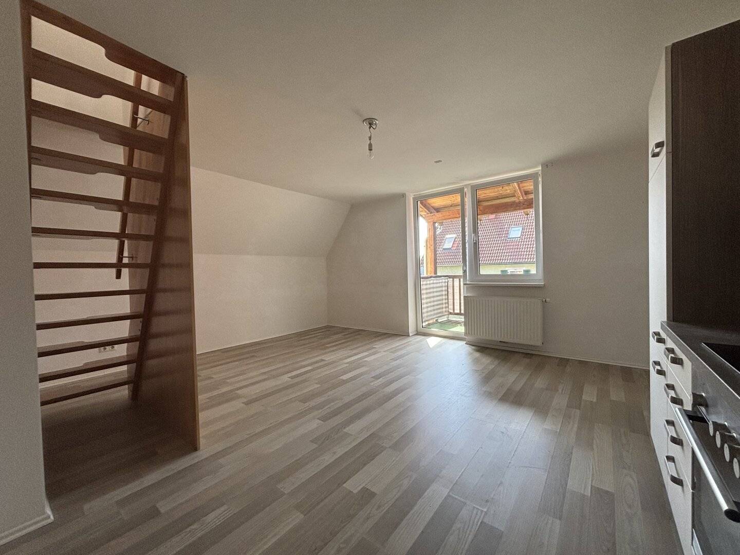 Unbefristete Maisonettewohnung mit Balkon zentrumsnah