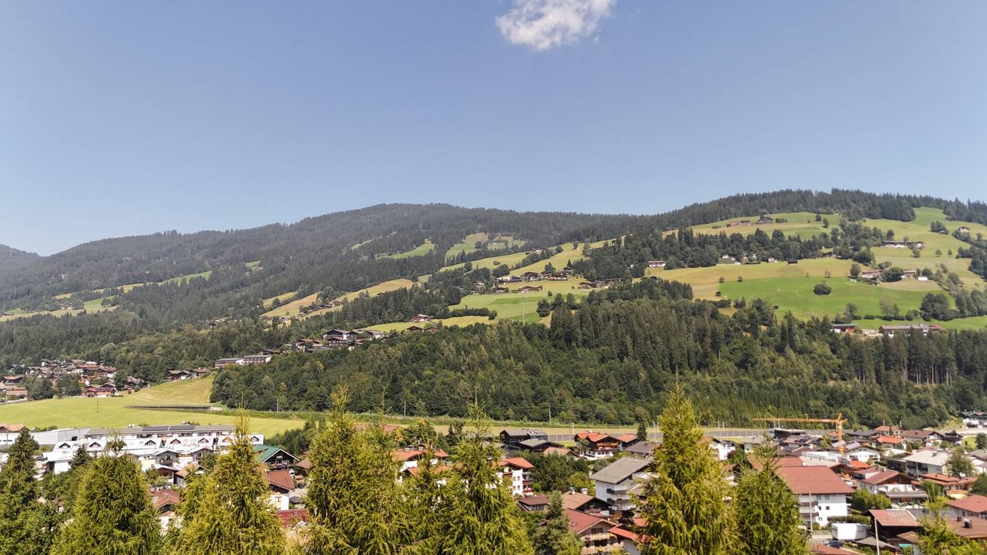 Building plot Kirchberg with mountain view