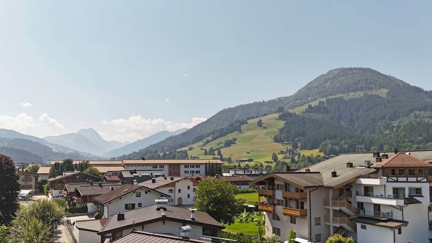Building plot Kirchberg with mountain view