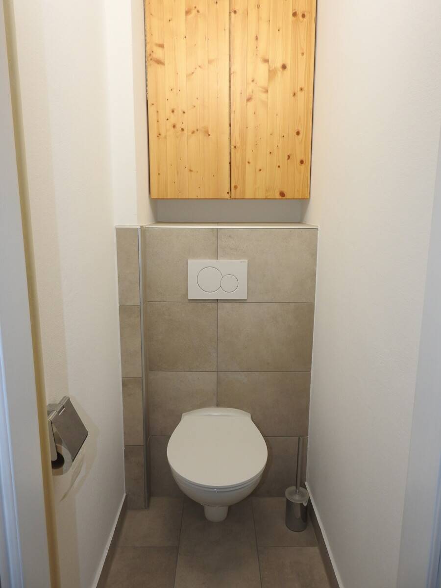 Apartment in quiet location with built in kitchen