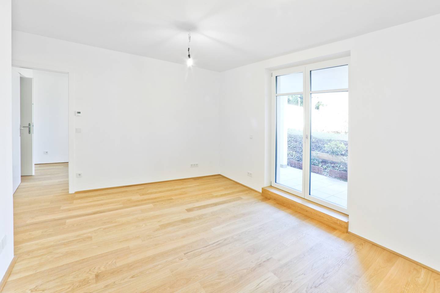 Gartenwohnung Villa Auhof, 42m² + Garten