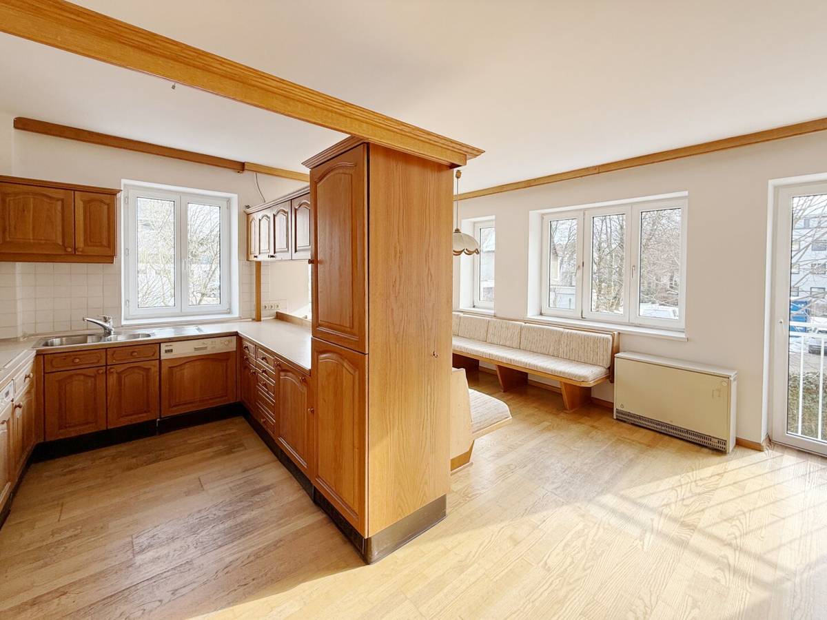 Spacious House 10 Rooms Wels