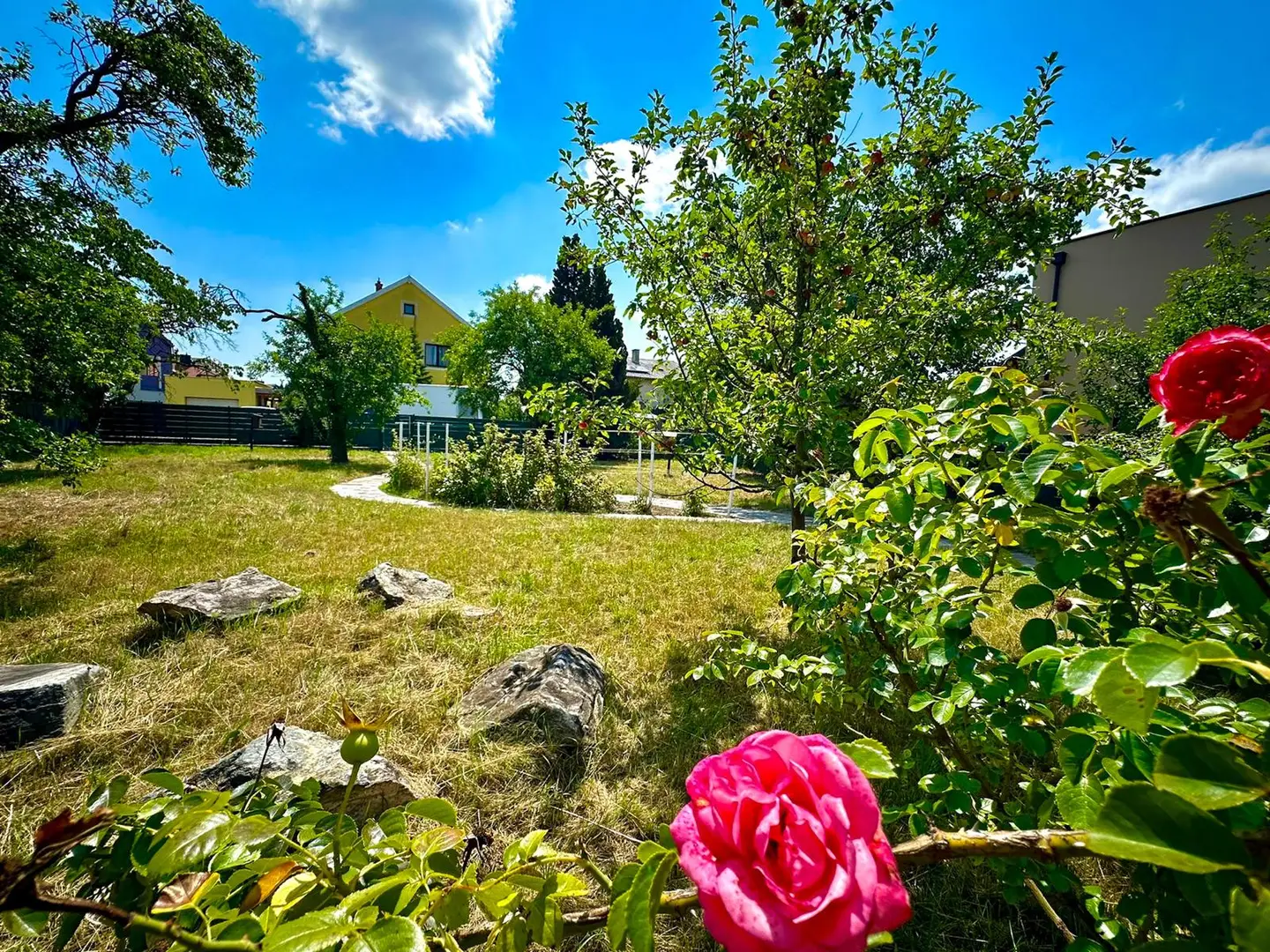 692 m² Building Plot in Gerasdorf
