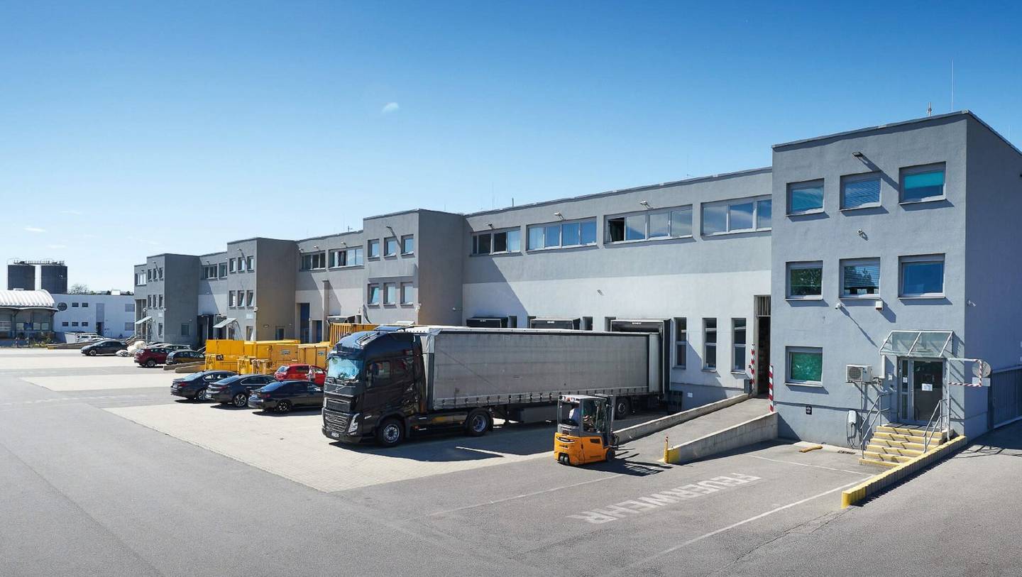 Warehouse & Office 1140 m² Schwechat