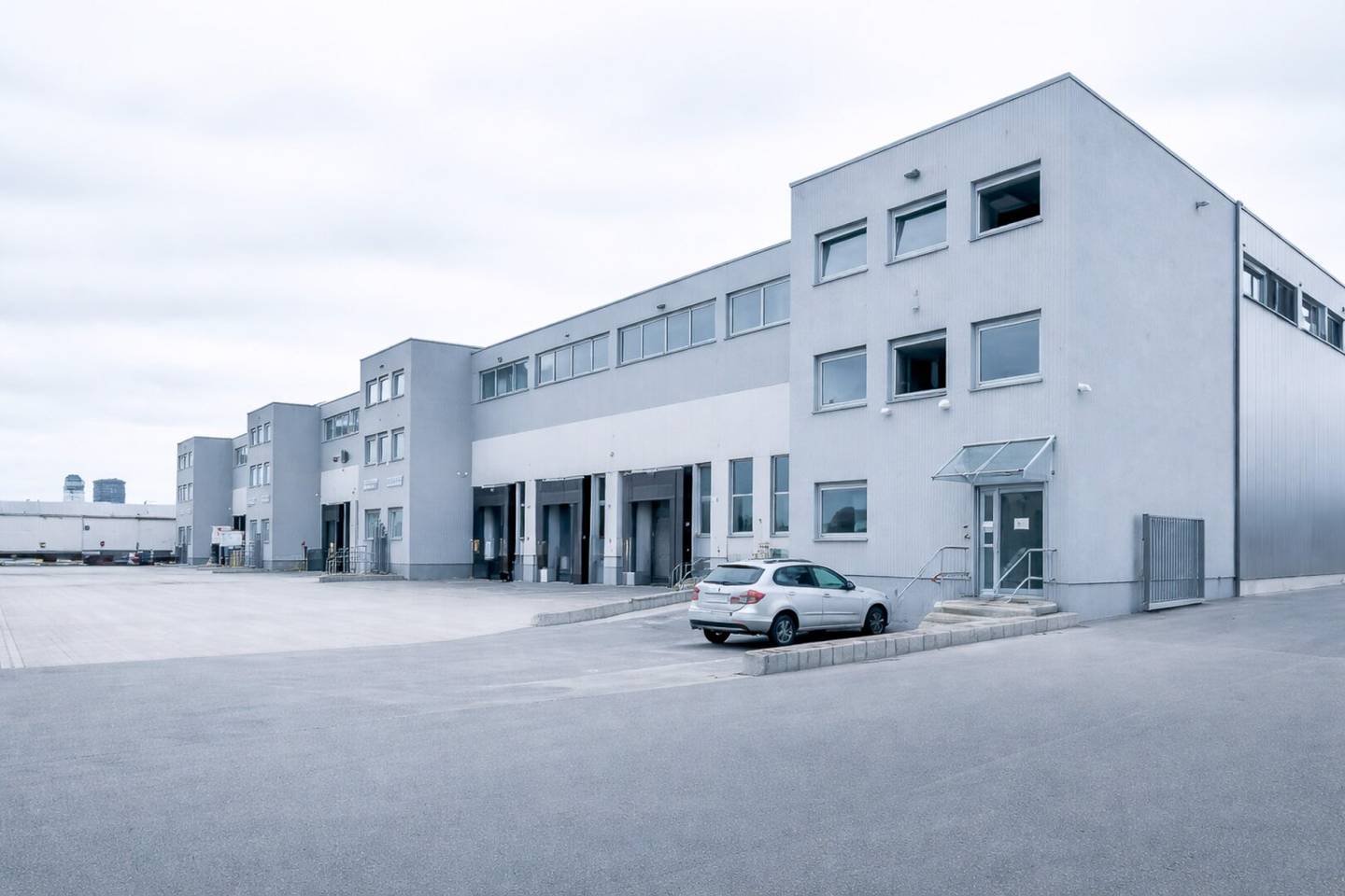 Warehouse & Office 1140 m² Schwechat