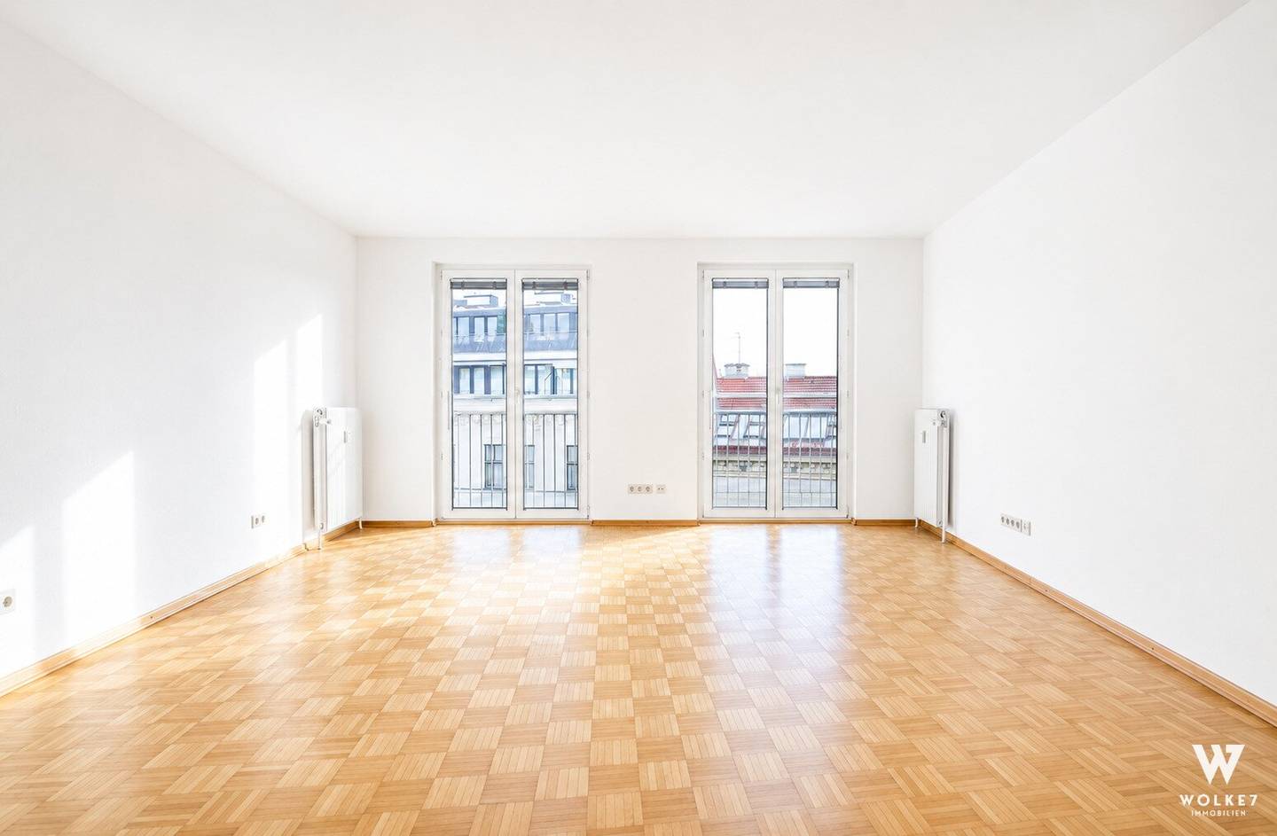 Exclusive 4-room apartment with loggia in the 19th district | Near U4, U6 &amp; Währinger Park | Underground parking space | Versatile usage potential