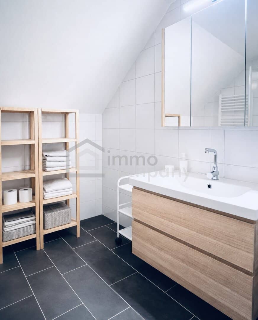 Attic apartment with city view and open kitchen