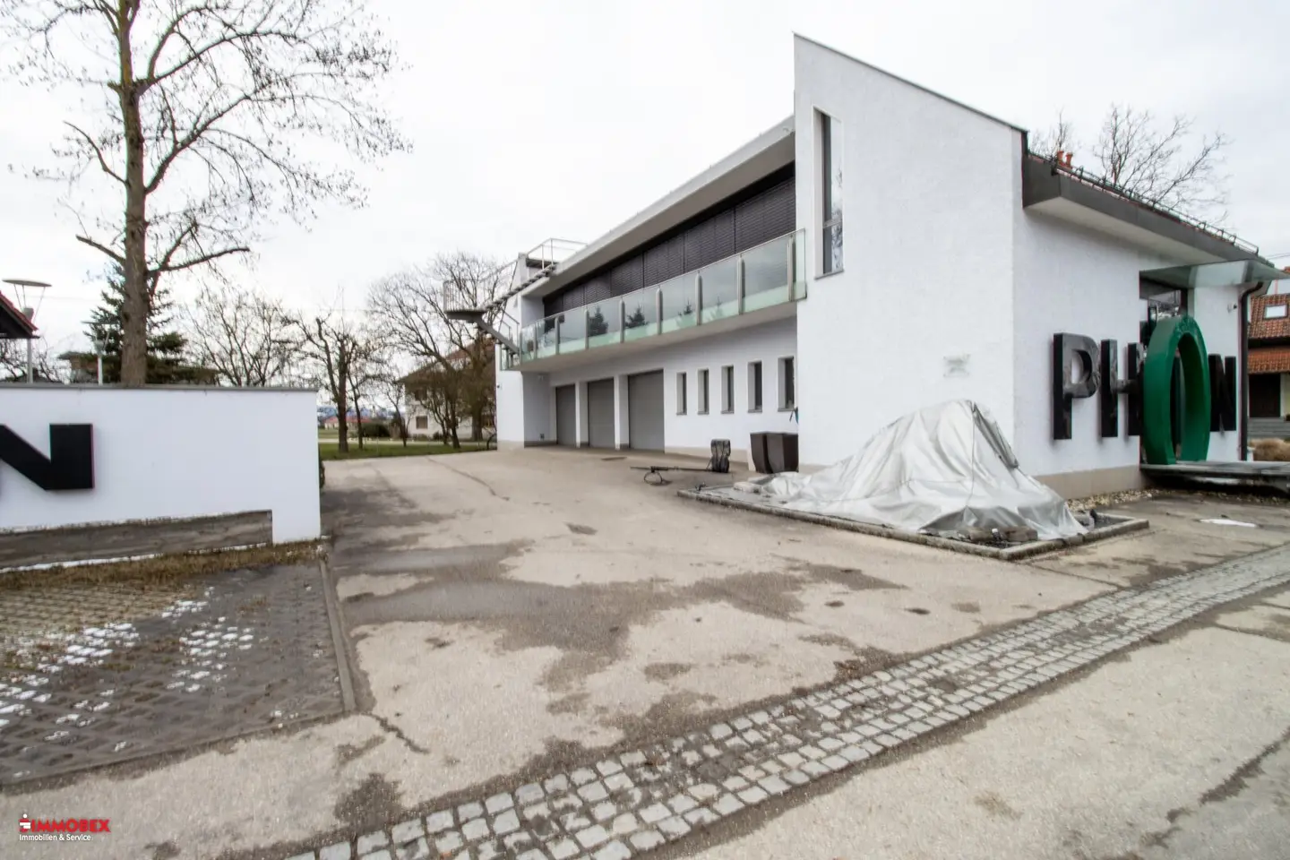 Office building 306m² Eferding to rent