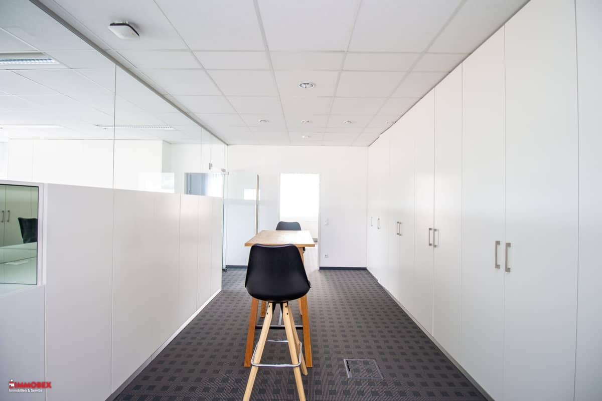 Office 156m² Thalheim Wels