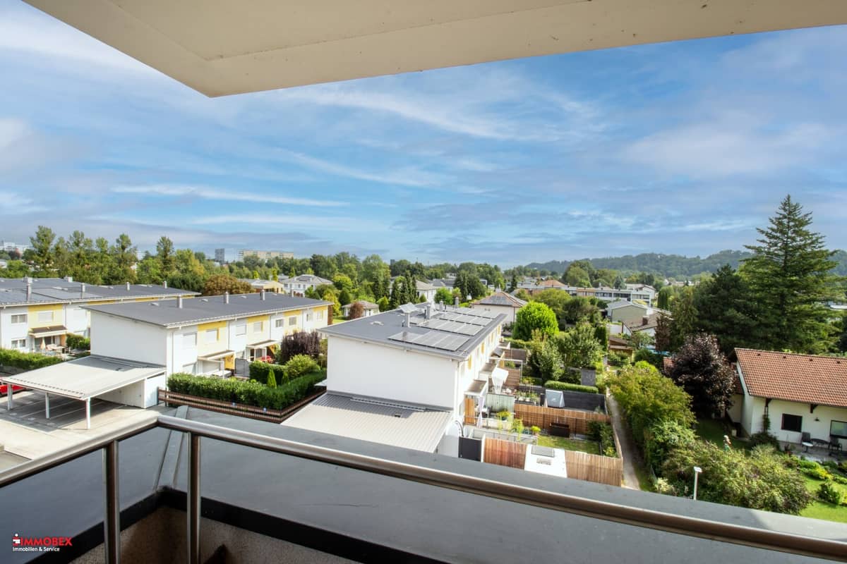 160m² Office Thalheim with Terrace