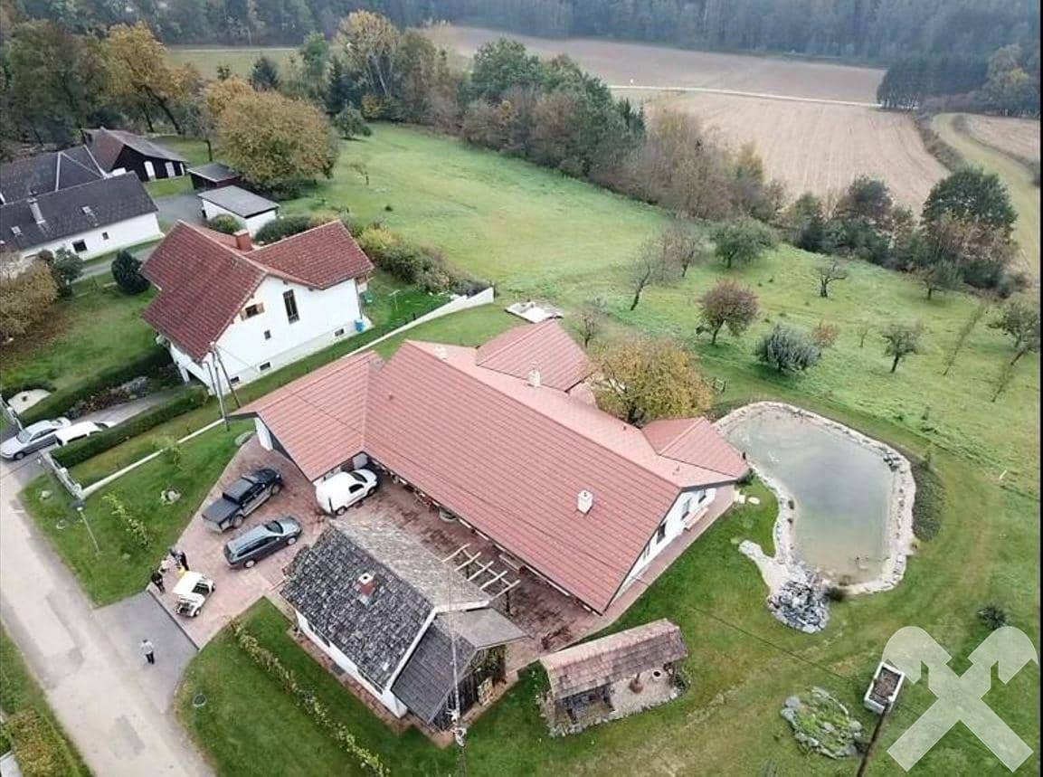 Bungalow in Burgauberg mit Teich