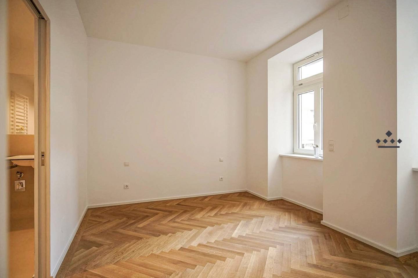 Apartment with renovated historic charm and garden
