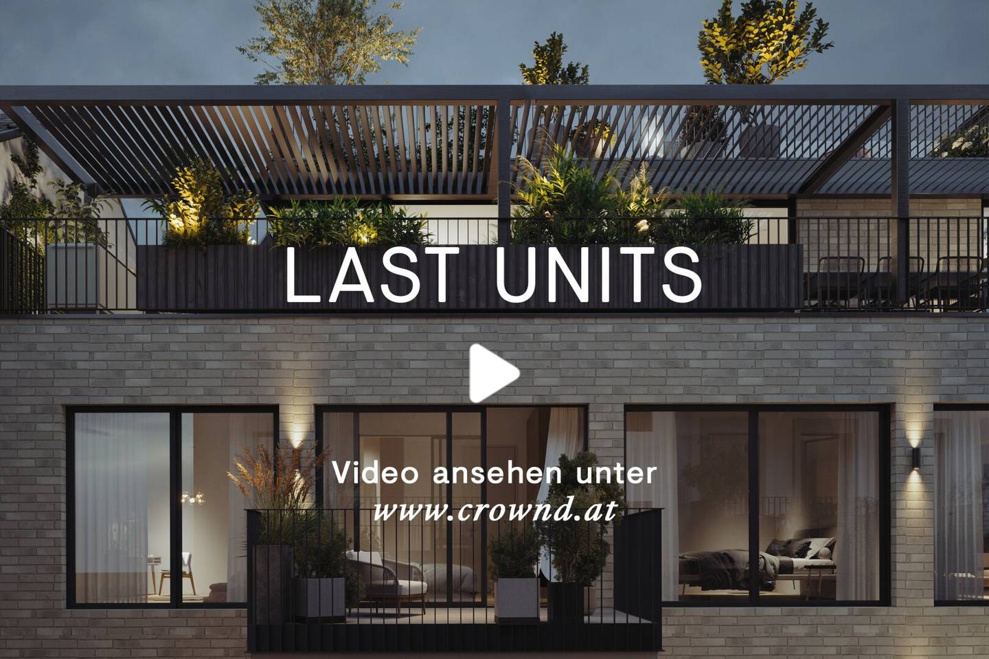 Loft apartment with courtyard terrace and high ceilings