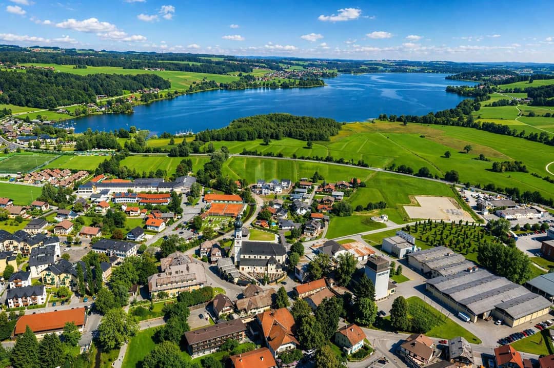 MEHRPARTEIENHAUS BEI SALZBURG: SEHR HOHE RENDITE & NUR 5 MIN. ZUM MATTSEE
