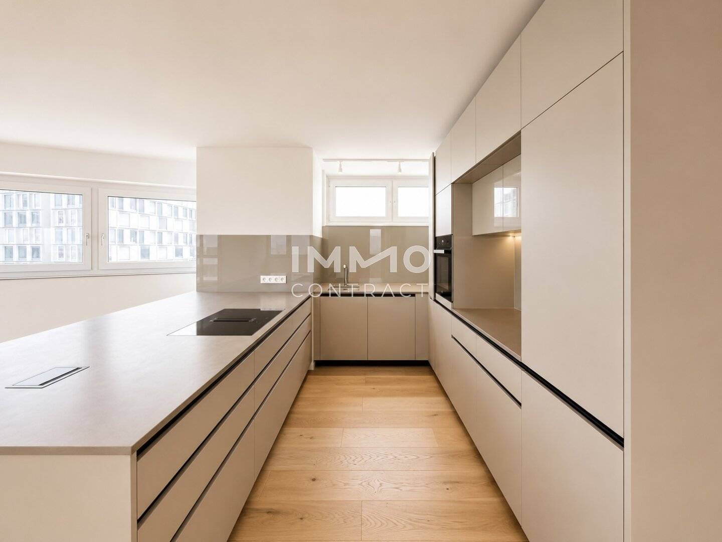 Apartment with balcony and Danube view
