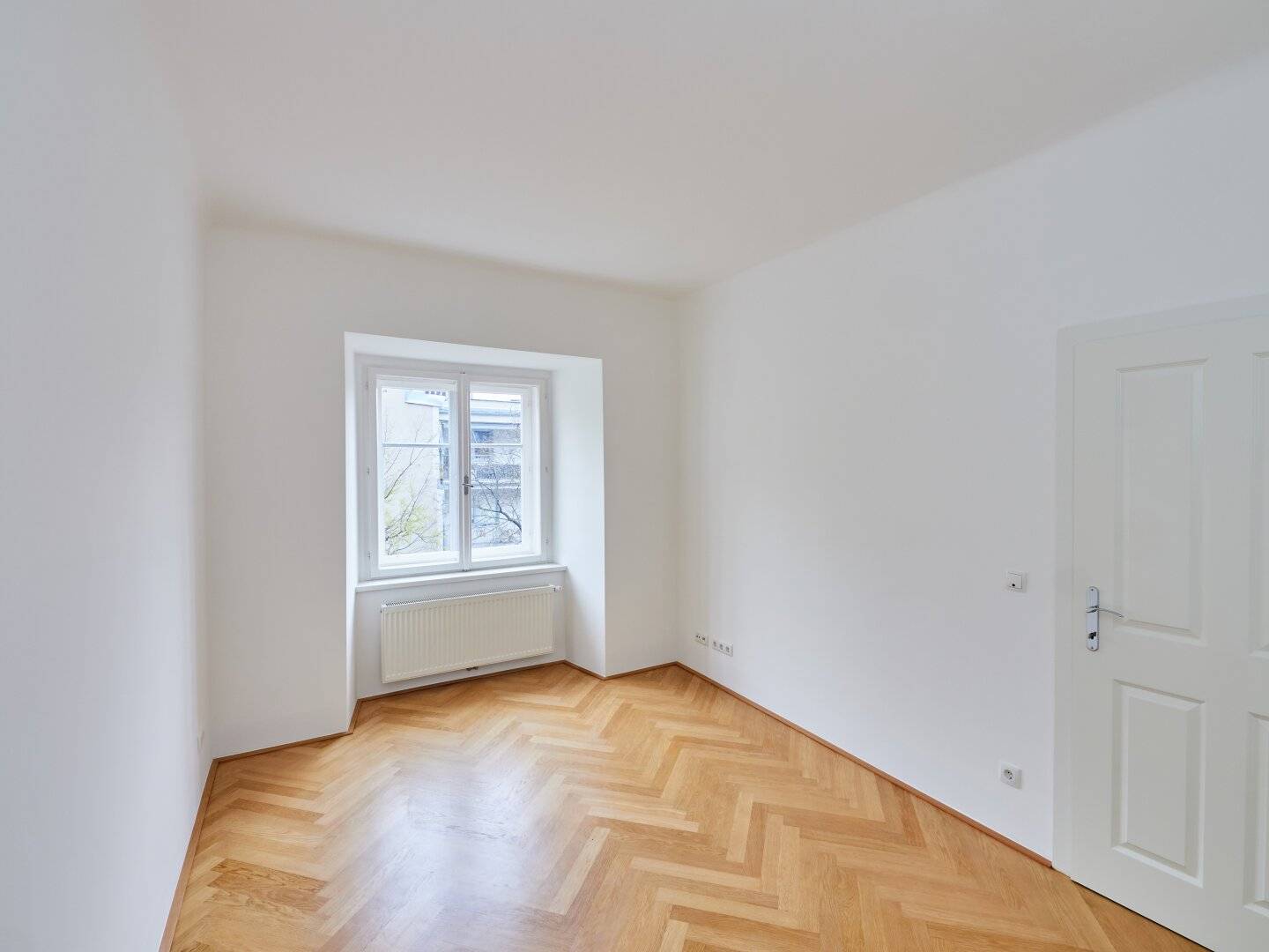 Helle 3-Zimmer-Wohnung im Altbau nahe Schottentor, 79 m², Wien