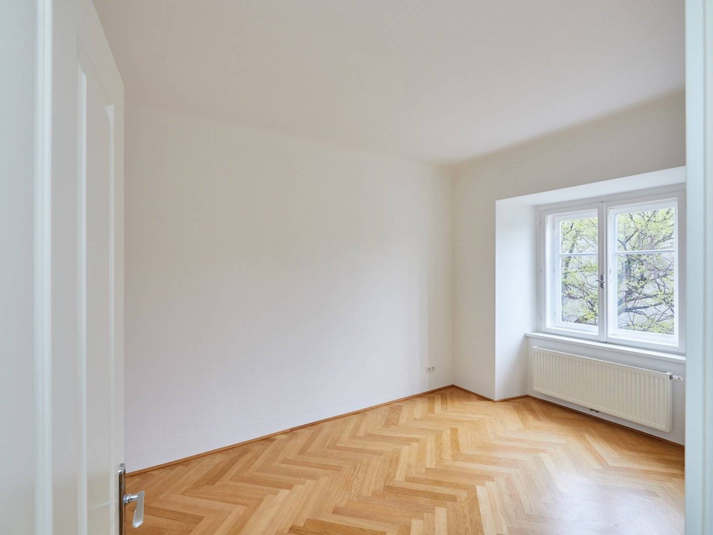 Helle 3-Zimmer-Wohnung im Altbau nahe Schottentor, 79 m², Wien